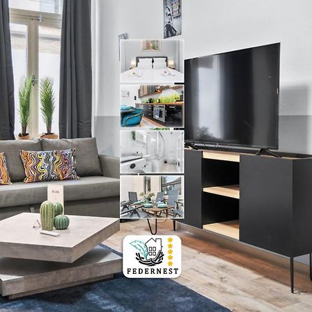 Tolles Design, Hochwertig, Vollausstattung, 3 Zimmer, Grosses Bad & Gaeste-Wc, Grosse Kueche, 3 X Smart Tv, 11 Min Zum Hbf Duisburg Buitenkant foto
