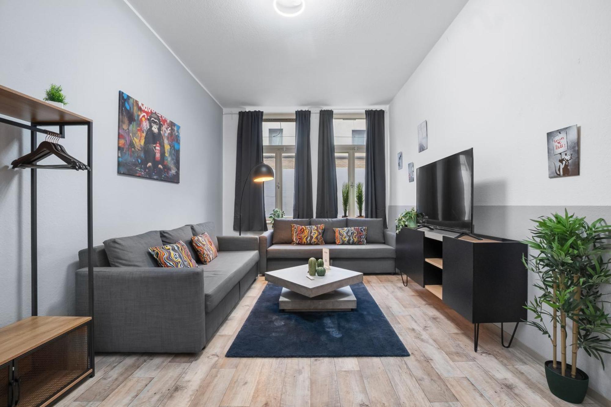 Tolles Design, Hochwertig, Vollausstattung, 3 Zimmer, Grosses Bad & Gaeste-Wc, Grosse Kueche, 3 X Smart Tv, 11 Min Zum Hbf Duisburg Buitenkant foto